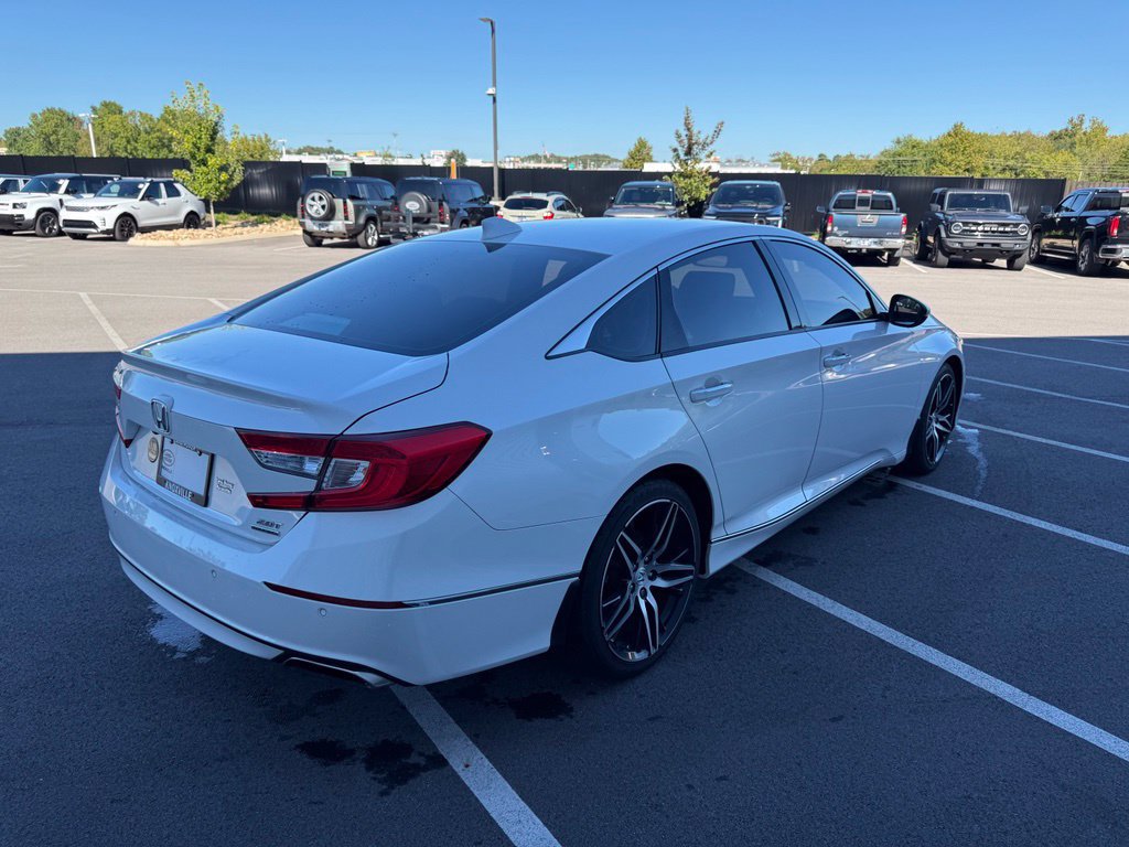 Used 2022 Honda Accord Touring image 7