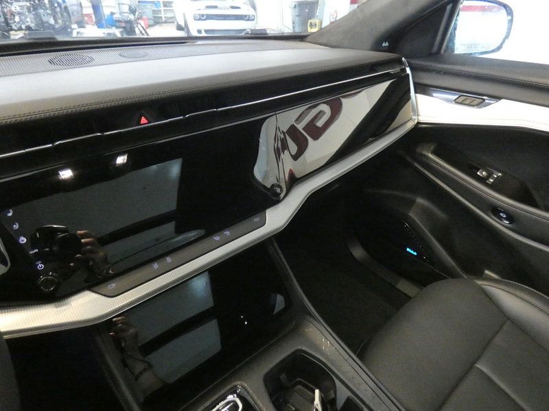 Used 2024 Jeep Wagoneer Launch Edition AWD/4WD image 11