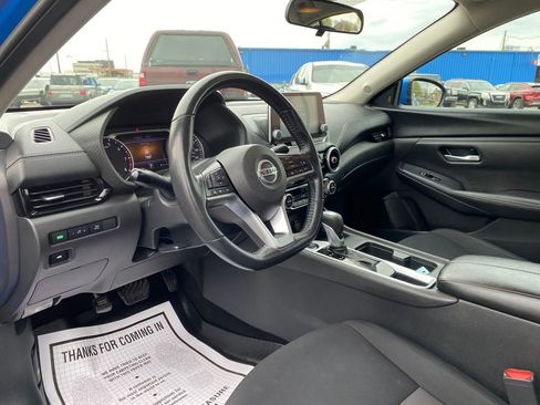 Used 2023 Nissan Sentra SV w/ All-Weather Package FWD image 8