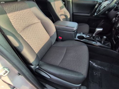 Used 2024 Toyota 4Runner TRD Off-Road image 21