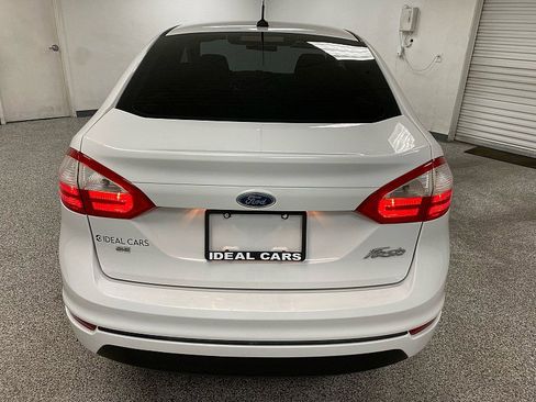 Used 2014 Ford Fiesta SE image 6