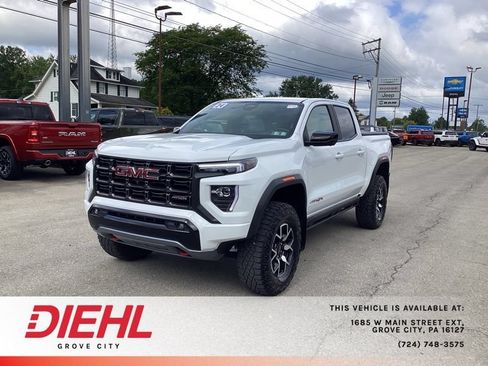 Used 2024 GMC Canyon AT4X AWD/4WD image 3