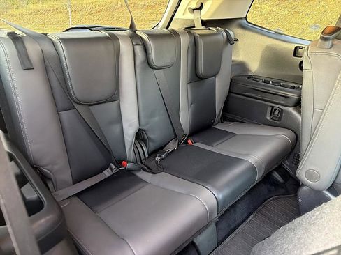 Used 2022 Subaru Ascent Onyx Edition image 18