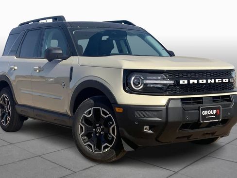 New 2025 Ford Bronco Sport Outer Banks w/ Outer Banks Tech Package+ image 2