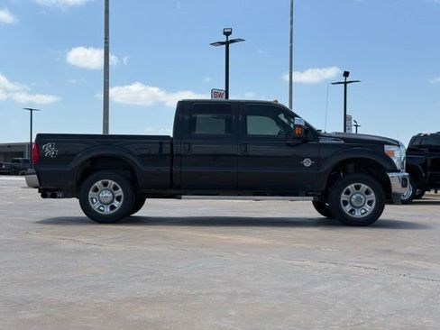Used 2015 Ford F250 Lariat w/ Chrome Package AWD/4WD image 6