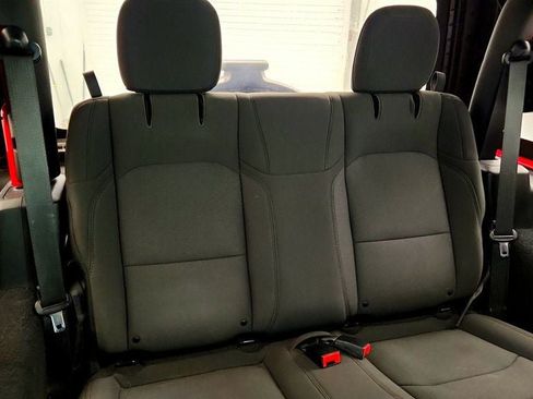 Used 2019 Jeep Wrangler Sport AWD/4WD image 21