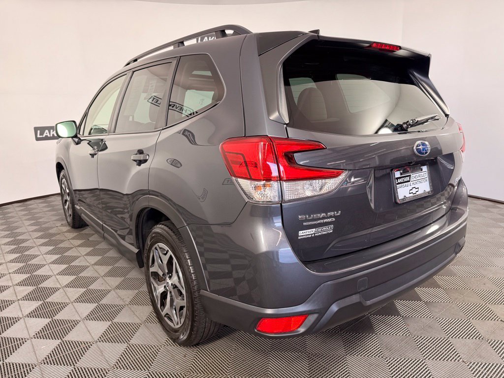 Used 2024 Subaru Forester Premium AWD/4WD image 4