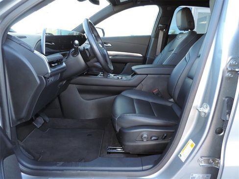 Certified 2025 Cadillac XT4 Premium Luxury image 14