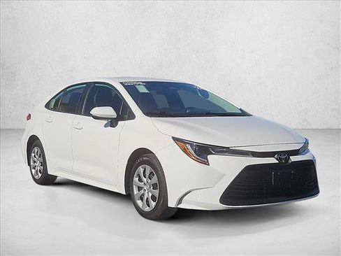 Used 2024 Toyota Corolla LE FWD image 3
