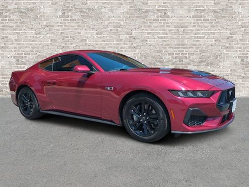 Used 2025 Ford Mustang GT RWD image 26