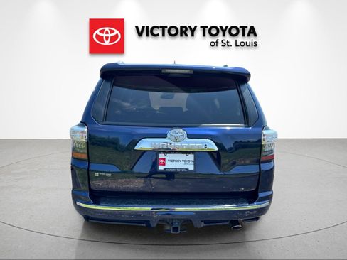 Used 2021 Toyota 4Runner Limited AWD/4WD image 4