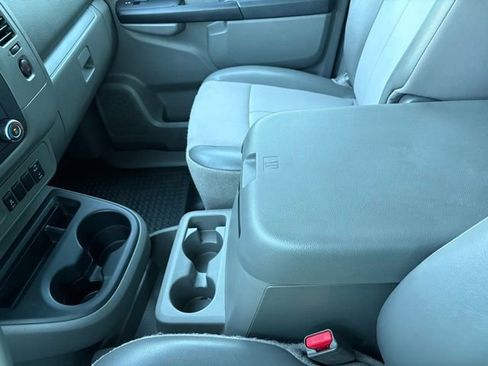 Used 2018 Nissan NV 2500 SV w/ Navigation Package RWD image 20