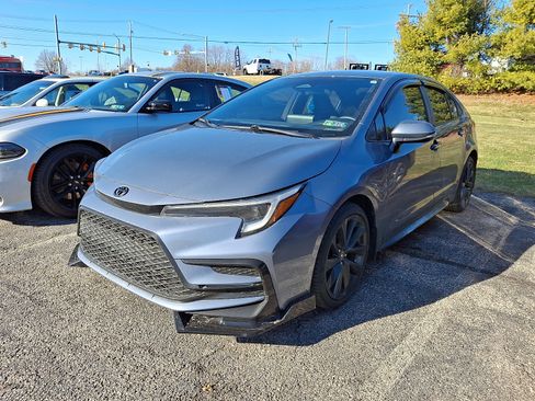 Used 2023 Toyota Corolla SE image 4