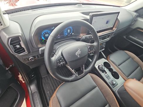 Used 2025 Ford Bronco Sport Outer Banks w/ Outer Banks Tech Package+ image 12