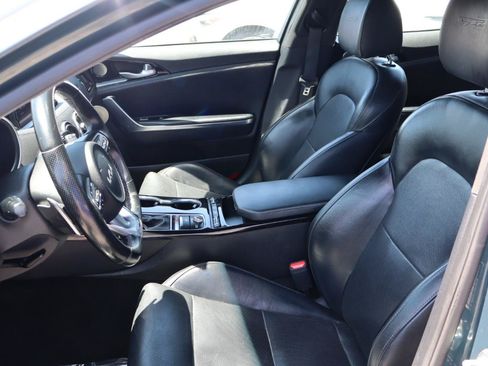Used 2022 Kia Stinger GT-Line w/ Sun & Sound Package RWD image 16