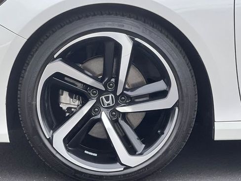 Used 2019 Honda Accord Sport image 28