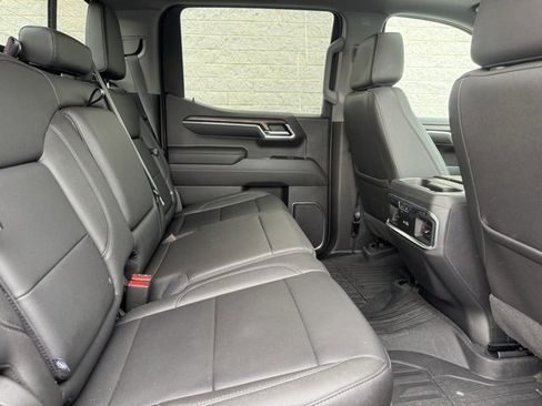 Used 2022 GMC Sierra 1500 SLT w/ SLT Premium Plus Package image 18