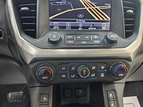 Used 2017 GMC Acadia SLT FWD image 35