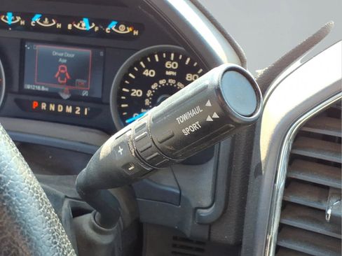 Used 2016 Ford F150 XLT w/ Equipment Group 301A Mid image 9