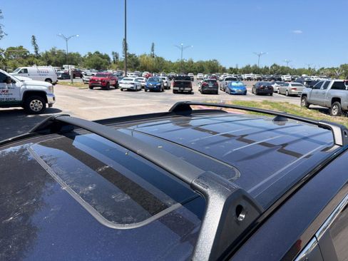 Used 2023 Toyota RAV4 XLE Premium image 7