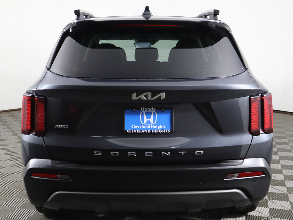 Used 2022 Kia Sorento S w/ Panoramic Sunroof Package AWD/4WD image 15