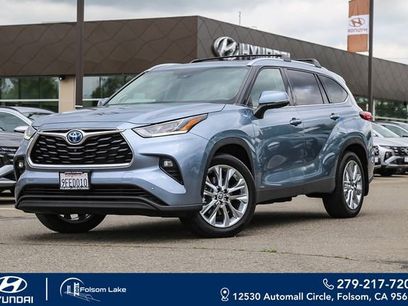 Used 2023 Toyota Highlander Limited