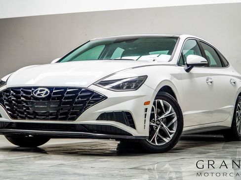Used 2023 Hyundai Sonata SEL w/ Convenience Package FWD image 1