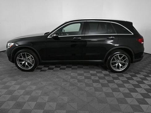 Used 2022 Mercedes-Benz GLC 300 4MATIC image 3