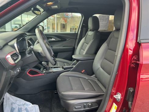 Used 2023 Chevrolet TrailBlazer RS w/ Sun and Liftgate Package image 20