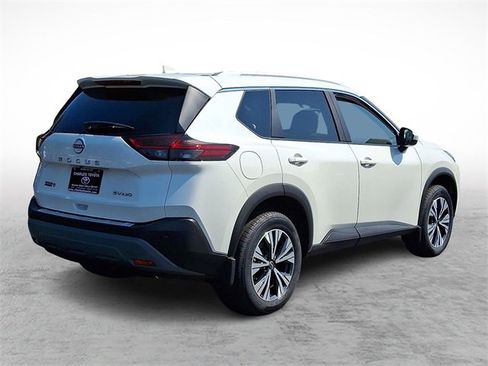 Used 2023 Nissan Rogue SV w/ SV Premium B Package image 6