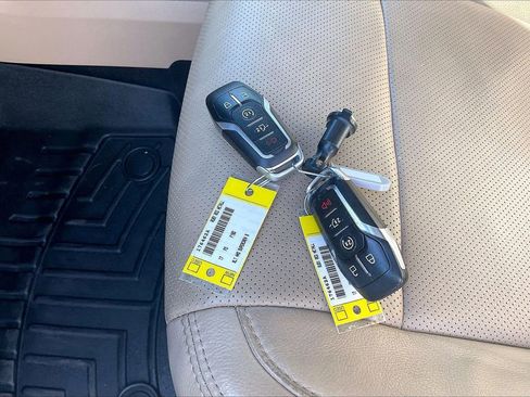 Used 2017 Ford F150 Lariat w/ Equipment Group 502A Luxury image 35