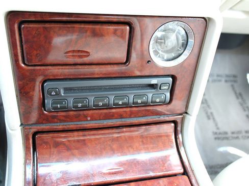 Used 2006 Cadillac Escalade EXT image 36