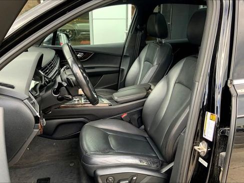 Used 2017 Audi Q7 3.0T Premium image 17