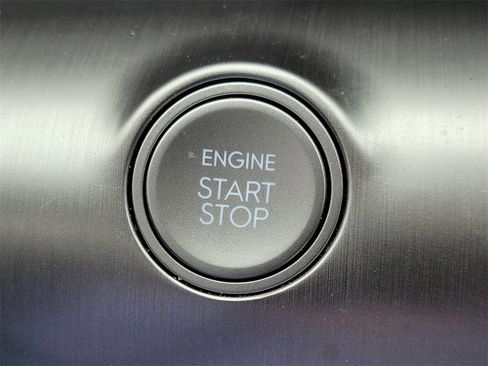 Certified 2025 Hyundai Kona SEL image 31