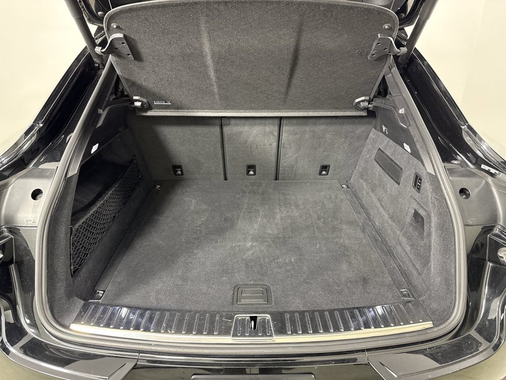 Certified 2023 Porsche Cayenne GTS AWD/4WD image 20