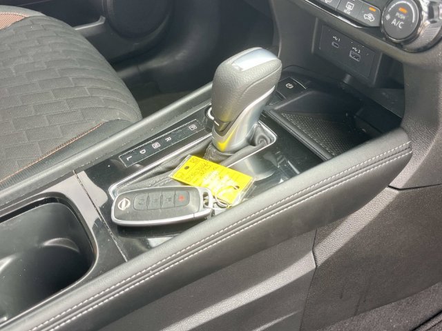 Used 2024 Nissan Kicks SR FWD image 25
