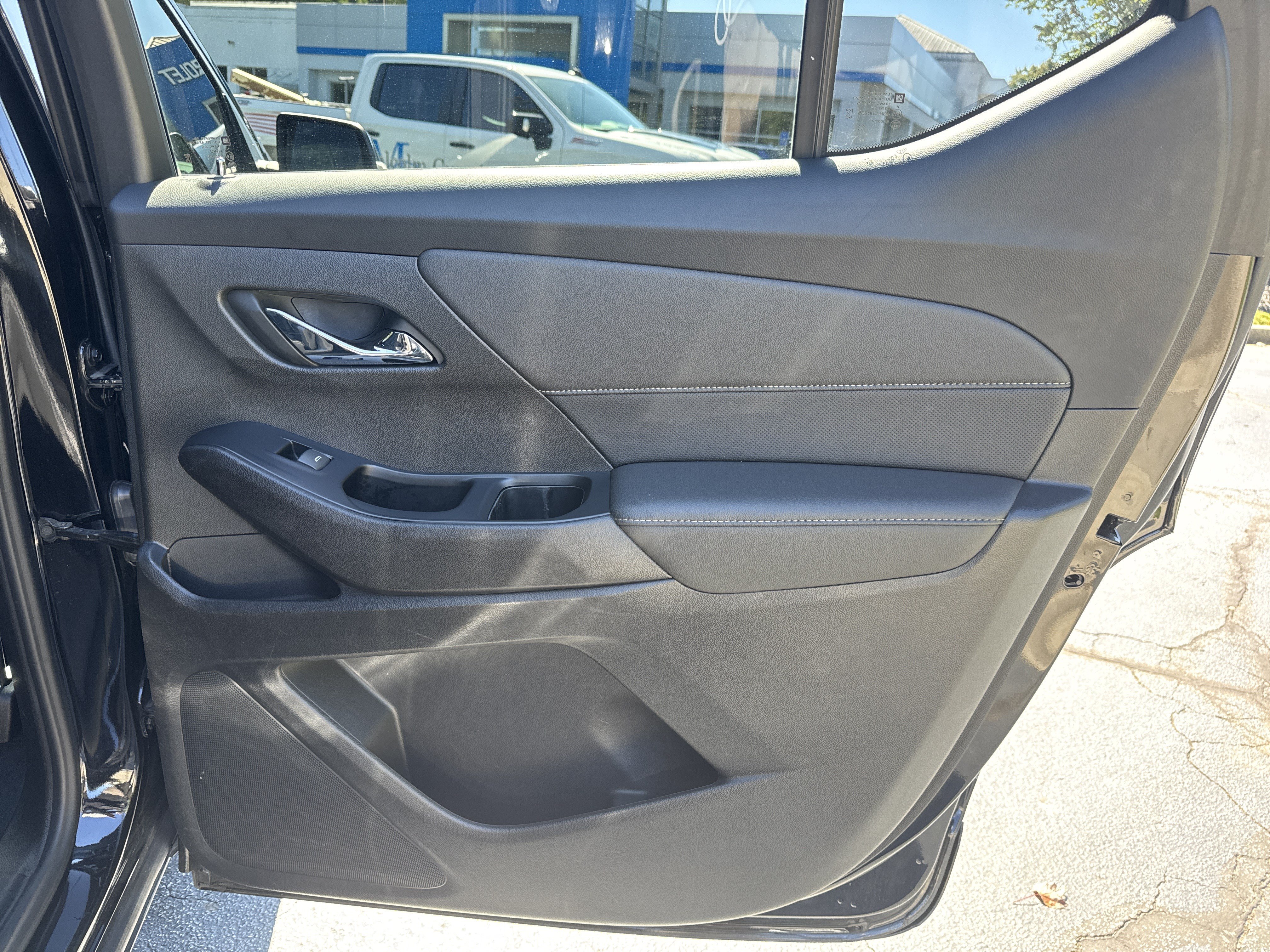 Certified 2023 Chevrolet Traverse Premier FWD image 16