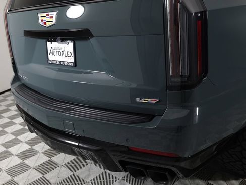 Used 2026 Cadillac Escalade V AWD/4WD image 54
