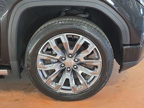 Used 2023 GMC Sierra 1500 Denali w/ Denali Reserve Package image 9