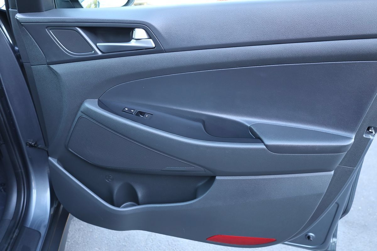 Used 2017 Hyundai Tucson Night FWD image 16