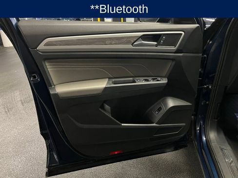 Used 2023 Volkswagen Atlas Cross Sport SE w/ Panoramic Sunroof Package AWD/4WD image 19