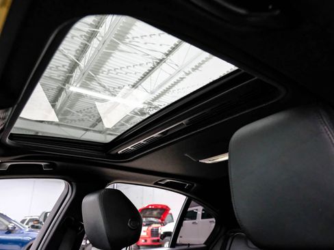 Used 2014 BMW 335i Sedan image 4