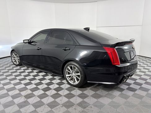 Used 2019 Cadillac CTS Luxury RWD image 3