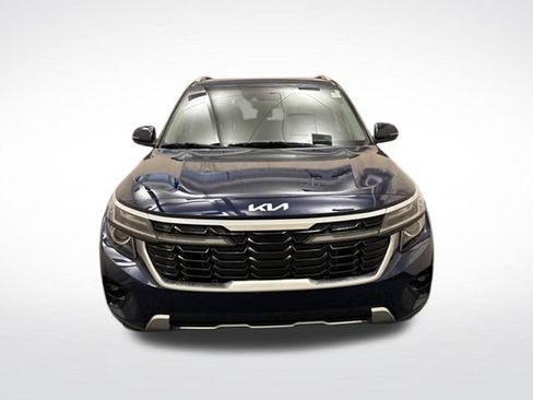 Used 2024 Kia Seltos EX AWD/4WD image 2