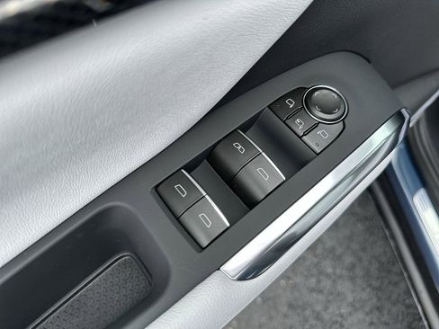 New 2026 Chevrolet Traverse High Country FWD image 19