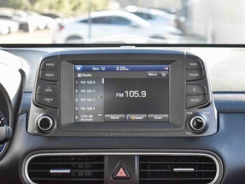 Used 2021 Hyundai Kona Limited image 12