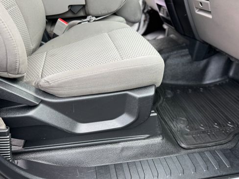 Used 2019 Ford F350 XLT w/ XLT Value Package image 32