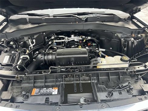 Certified 2022 Ford Explorer XLT w/ Equipment Group 202A image 11