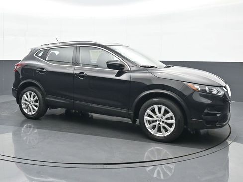 Used 2020 Nissan Rogue Sport SV image 8