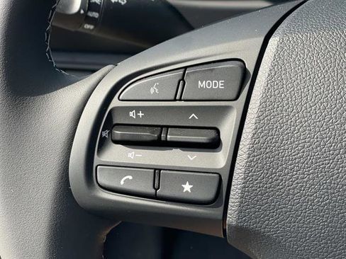 New 2026 Hyundai Venue SEL FWD image 8